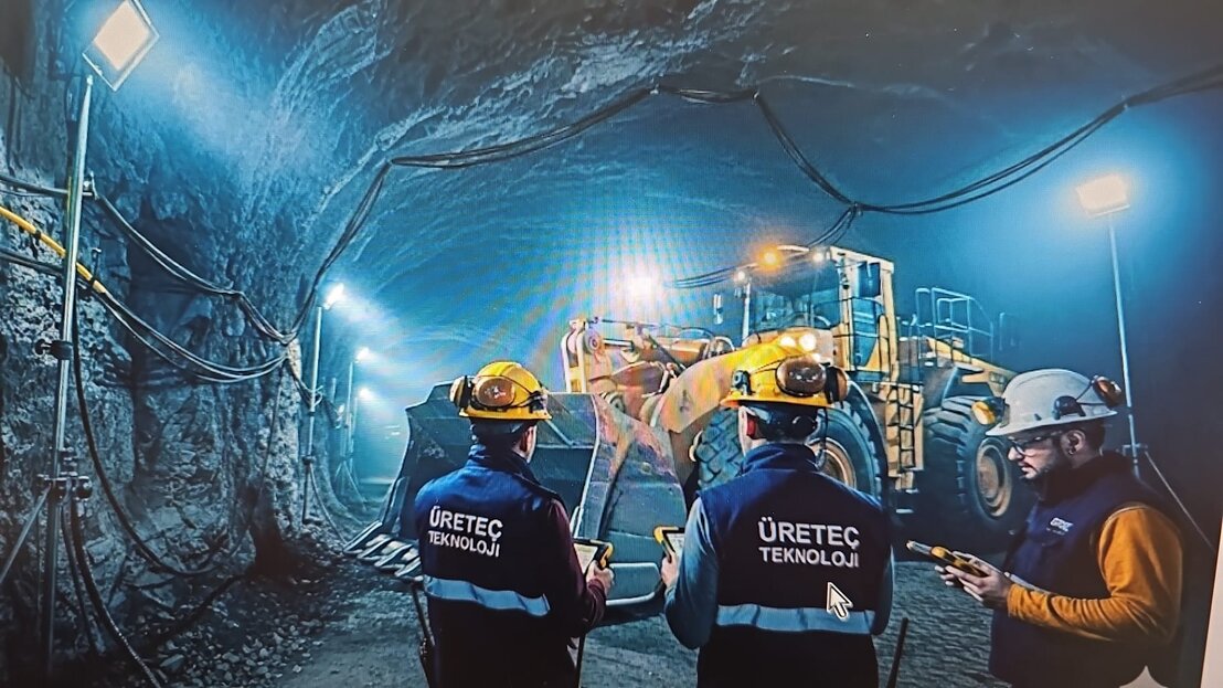 Tünelde leaky feeder kablosu görüntüsü